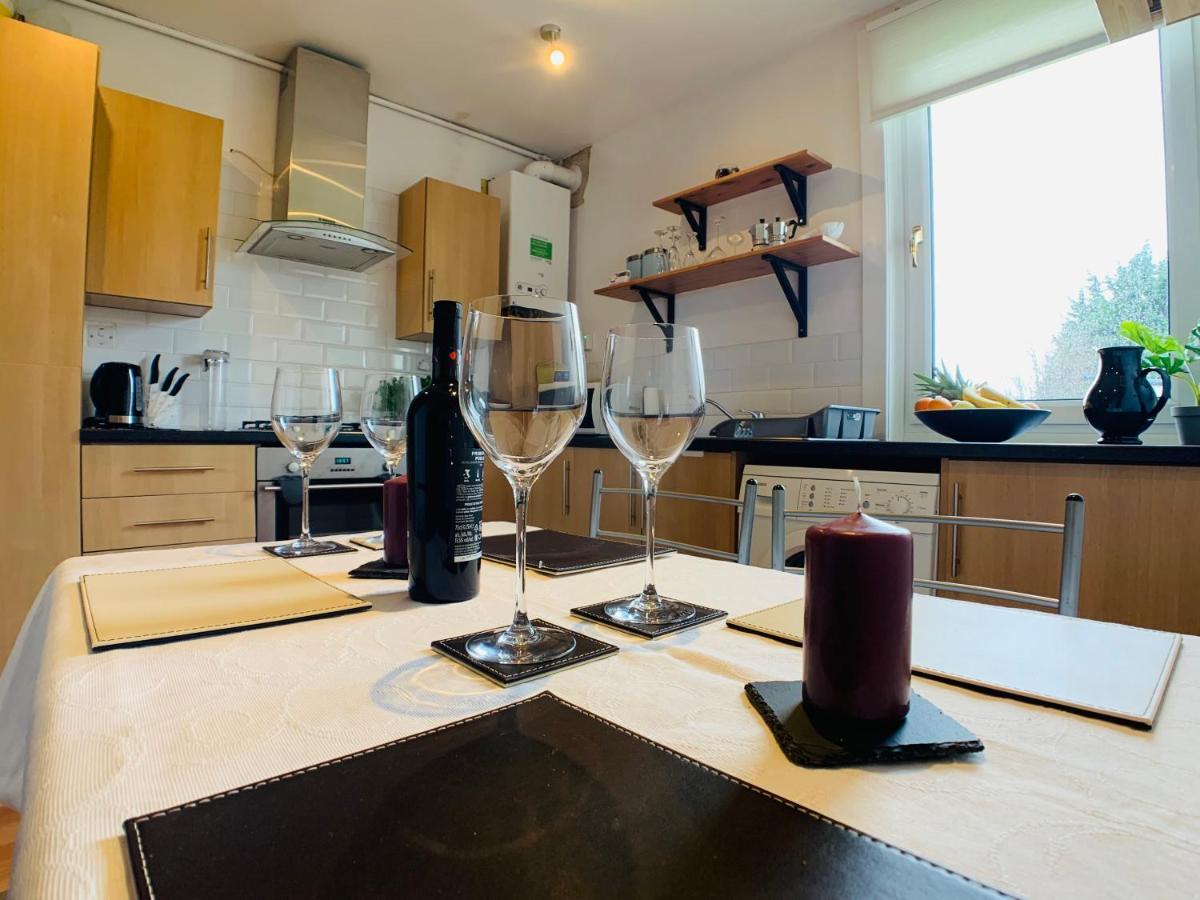 Maria- Bright And Modern City Center Apartment . إدنبرة المظهر الخارجي الصورة
