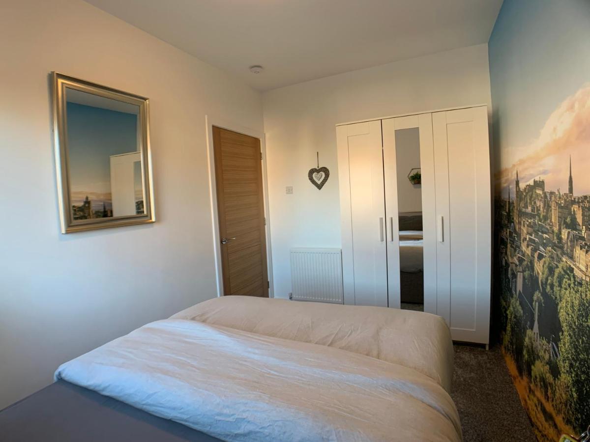 Maria- Bright And Modern City Center Apartment . إدنبرة المظهر الخارجي الصورة