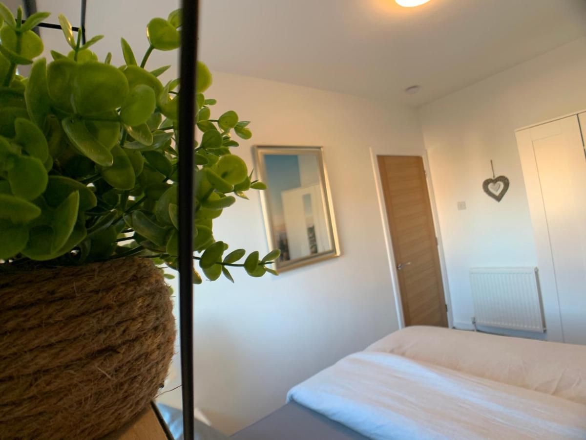 Maria- Bright And Modern City Center Apartment . إدنبرة المظهر الخارجي الصورة